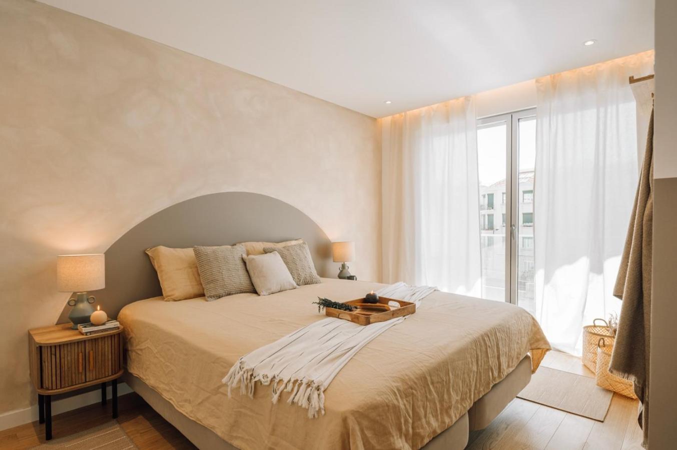 Talamone - 2 Bedrooms And Balcony In Alvalade Lejlighed